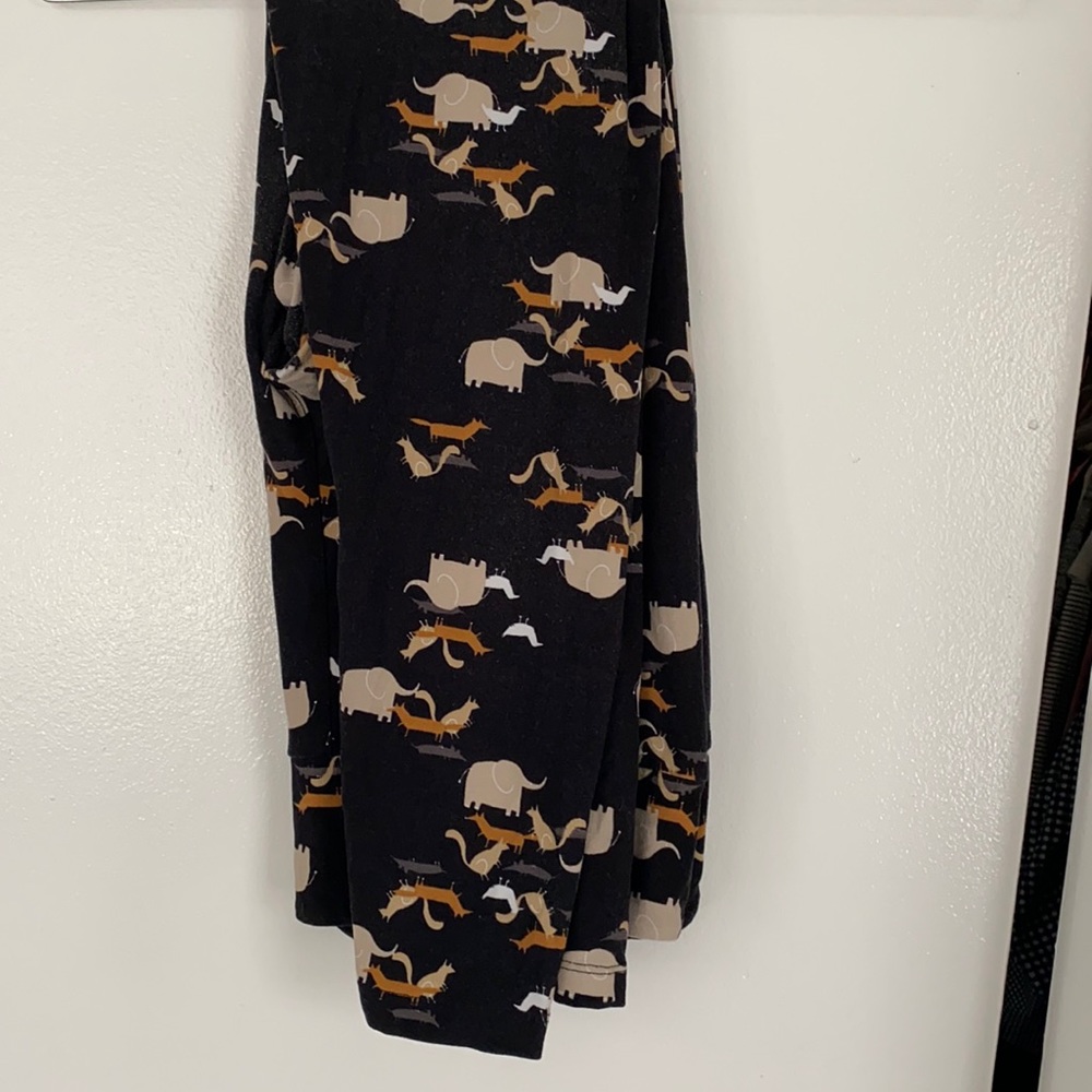 Lularoe TC animal leggings